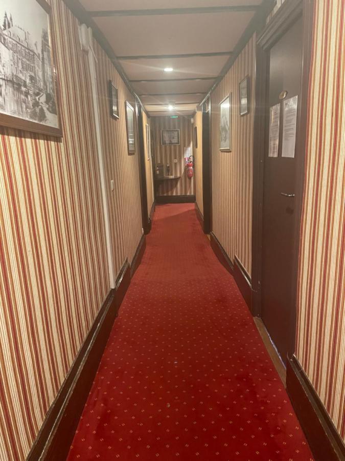 Le Grand Monarque Donzy Hotel ภายนอก รูปภาพ